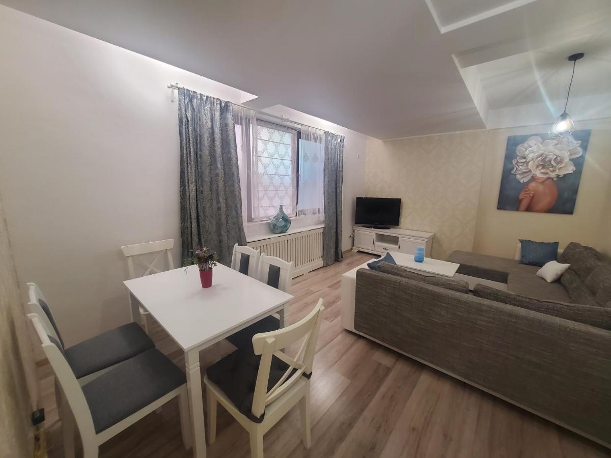 בוקרשט Morii Lake Special Apartment מראה חיצוני תמונה